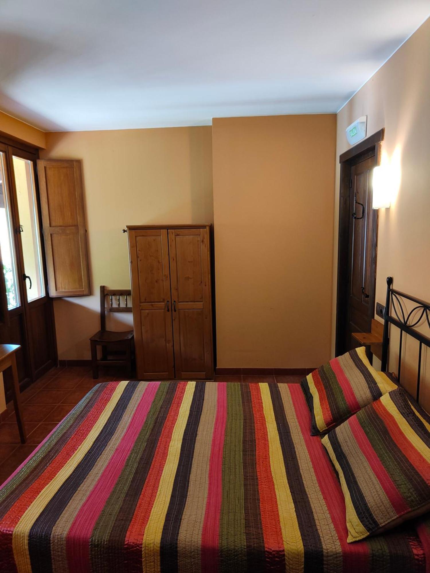 Hotel Dona Gaudiosa Pola de Lena Dış mekan fotoğraf