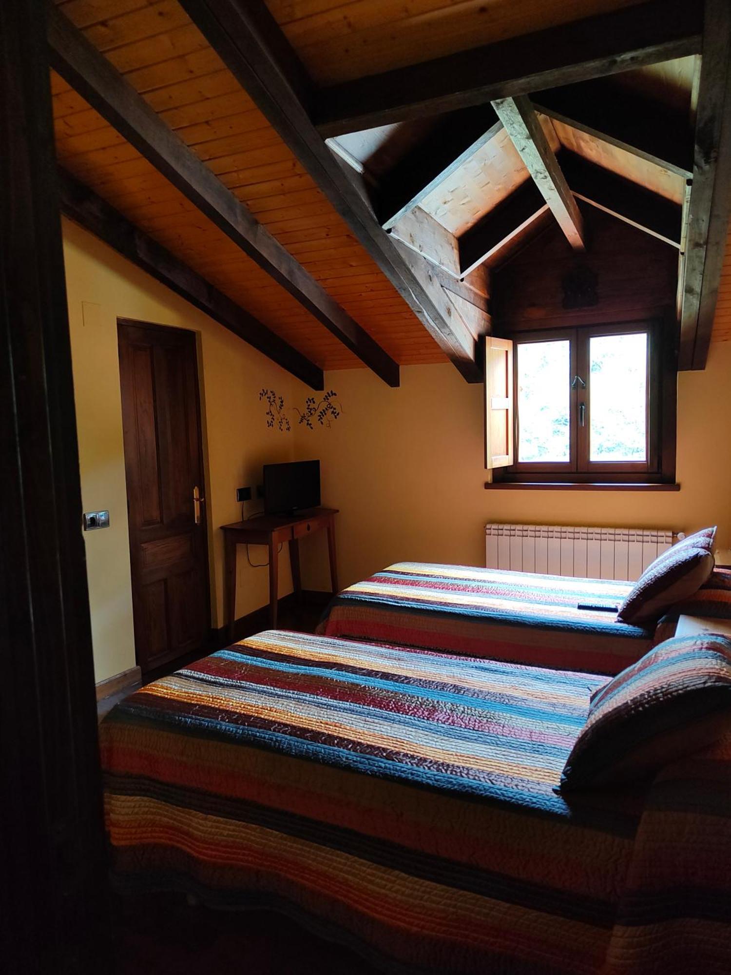 Hotel Dona Gaudiosa Pola de Lena Dış mekan fotoğraf