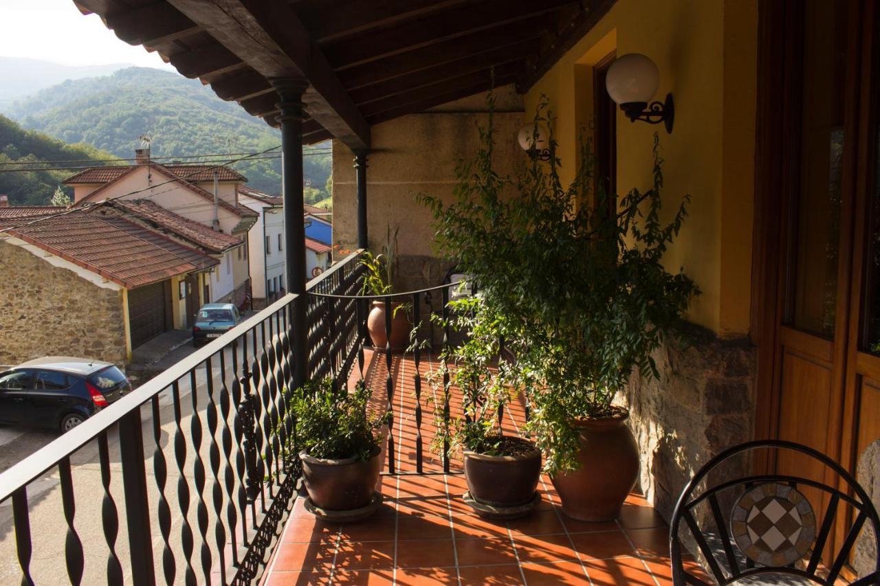Hotel Dona Gaudiosa Pola de Lena Dış mekan fotoğraf